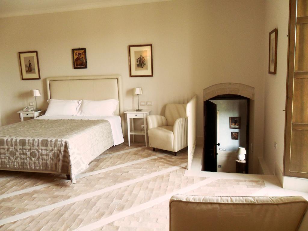 Palazzo Viceconte Hotel มาเตรา ภายนอก รูปภาพ