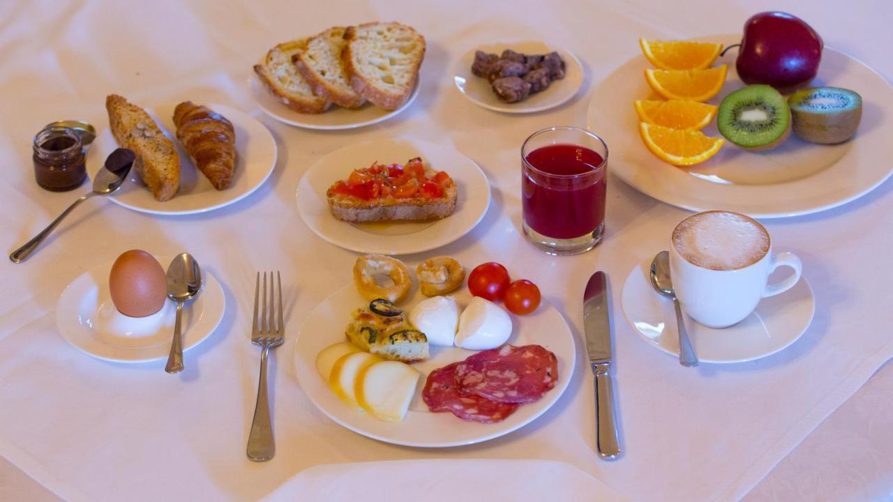 Palazzo Viceconte Hotel มาเตรา ภายนอก รูปภาพ